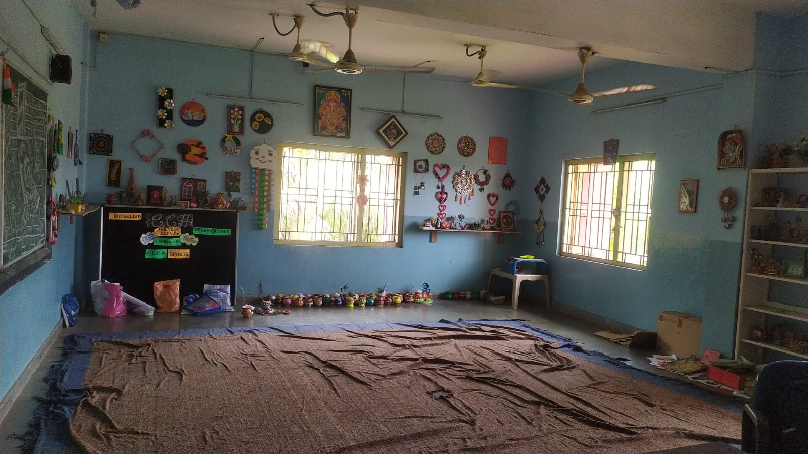 ART & CRAFT ROOM